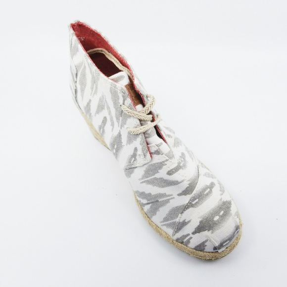 Toms Womens Desert Wedge White Gray Geometric Shoe - Picture 5 of 8